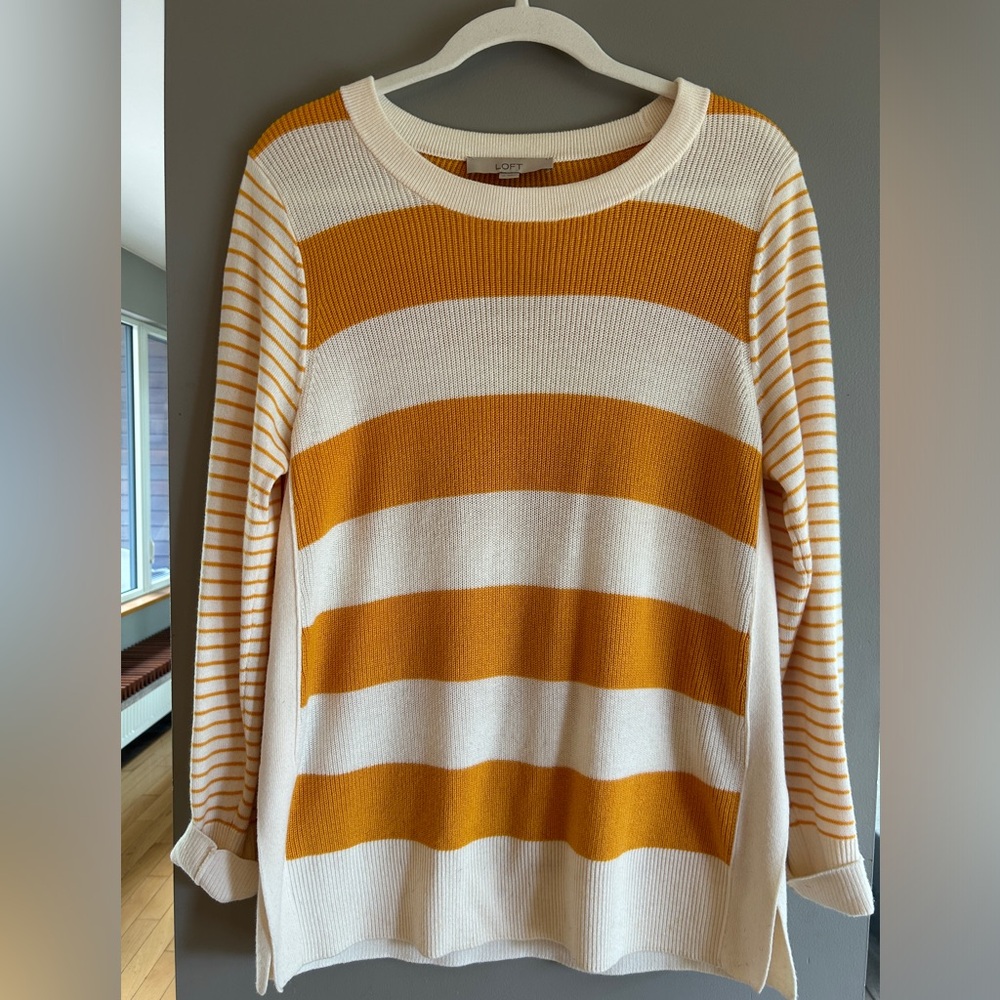 Loft yellow/why stripe summer sweater size M